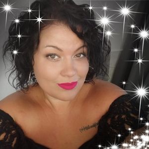 Meet your Posher, Genevieve